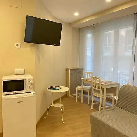 Hotel apartamentowy Muelle De Gijón